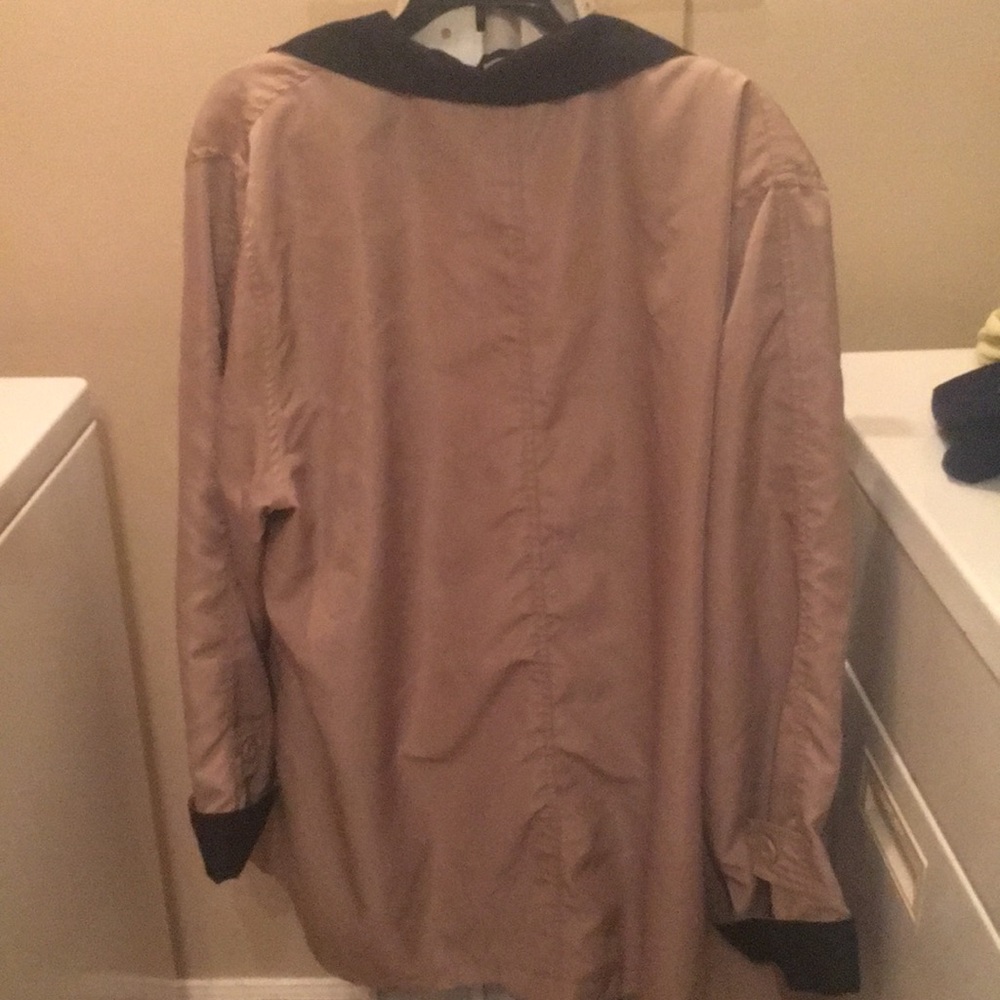 Light weight jacket - Picture 4 of 4